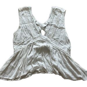 AMERICAN EAGLE white flowy top Size S